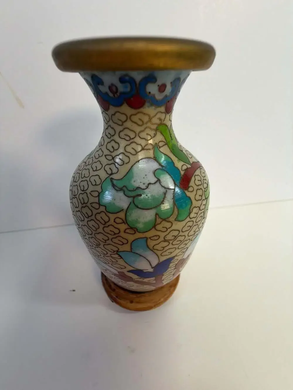 Vintage Chinese Cloisonné Floral Enamel Bud Vase with Wooden‎ Stand